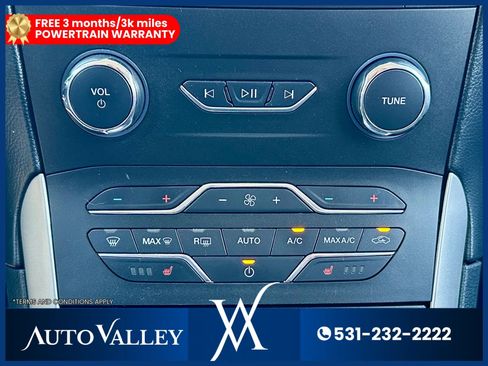 Used 2020 Ford Edge SEL w/ Cold Weather Package AWD/4WD image 32