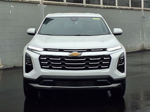 New 2026 Chevrolet Equinox LT image 3
