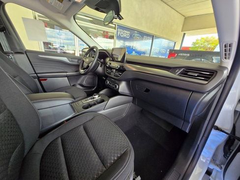 New 2025 Ford Escape Active w/ Cold Weather Package image 27
