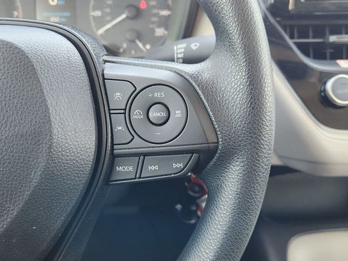 Used 2024 Toyota Corolla LE image 33