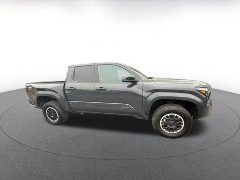 Used 2024 Toyota Tacoma TRD Off-Road image 7