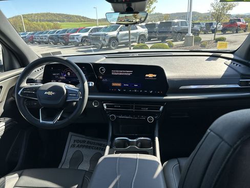 New 2026 Chevrolet Traverse LT AWD/4WD image 16