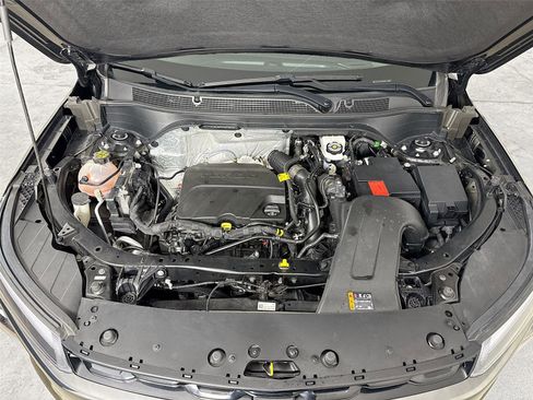 Used 2024 Chevrolet Trax RS w/ Driver Confidence Package image 30