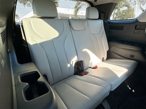 Used 2021 Hyundai Palisade SEL w/ Premium Package image 26