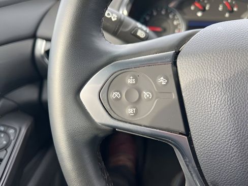 Used 2023 Chevrolet Traverse LT image 21