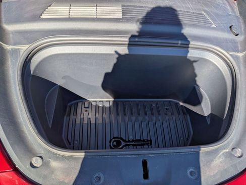 Used 2020 Tesla Model Y Long Range image 40