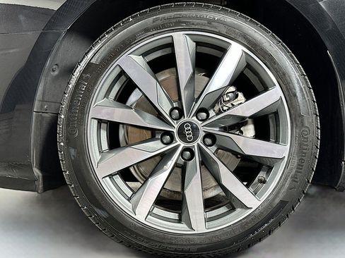 Used 2023 Audi A4 2.0T Premium w/ Convenience Package image 11