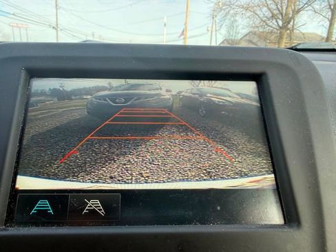 Used 2018 Chevrolet Equinox LT w/ LPO, Protection Package image 11