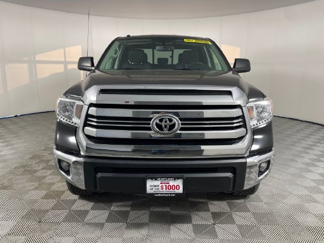 Used 2017 Toyota Tundra SR5 w/ TRD Off Road Package AWD/4WD image 18