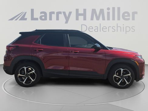 Used 2022 Chevrolet TrailBlazer RS w/ Sun and Liftgate Package FWD image 6