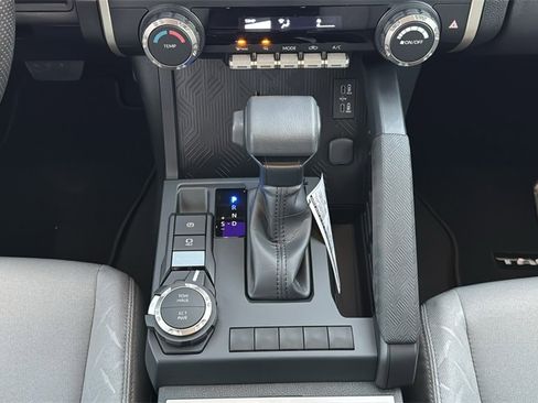 New 2025 Toyota Tacoma SR5 image 31