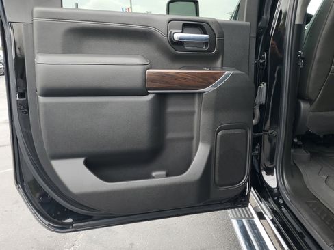 Used 2022 GMC Sierra 2500 SLT image 11