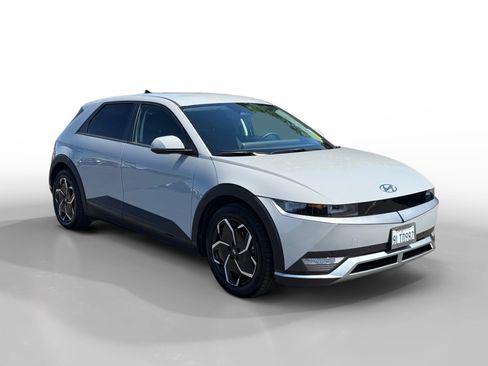 Certified 2024 Hyundai Ioniq 5 SEL image 7