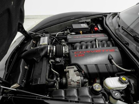 Used 2007 Chevrolet Corvette Convertible RWD image 42