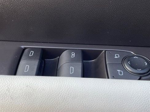 Used 2024 GMC Canyon AT4X image 16