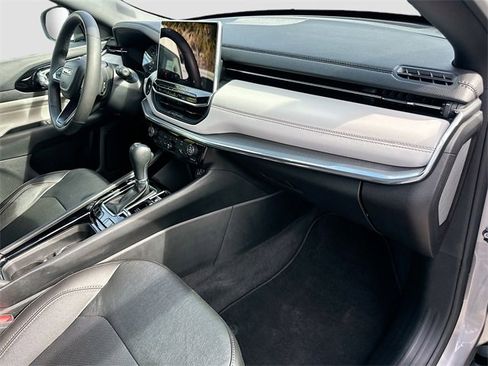 Certified 2023 Jeep Compass Limited w/ Sun and Sound Group image 26