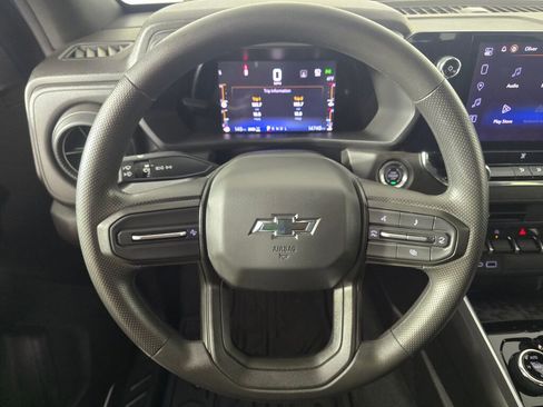 Used 2023 Chevrolet Colorado Trail Boss image 25