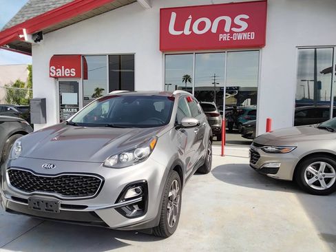 Used 2020 Kia Sportage EX AWD/4WD image 3