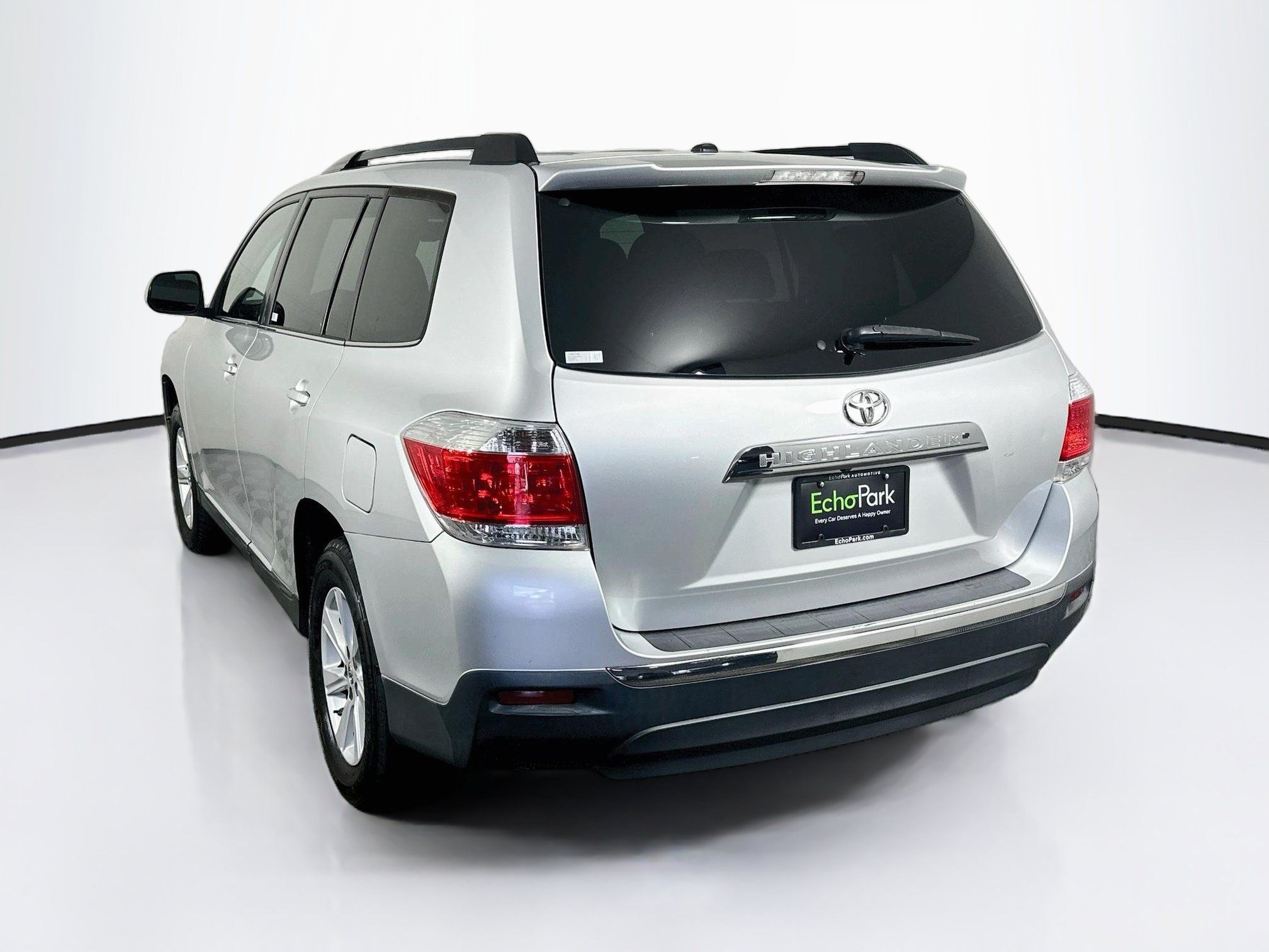 Used 2012 Toyota Highlander SE w/ Tow Pkg FWD image 5