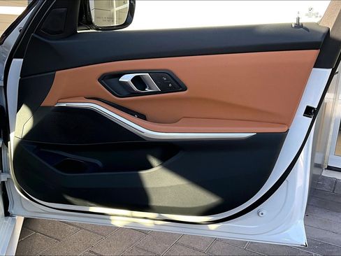 Used 2025 BMW 330i xDrive 330i xDrive image 24