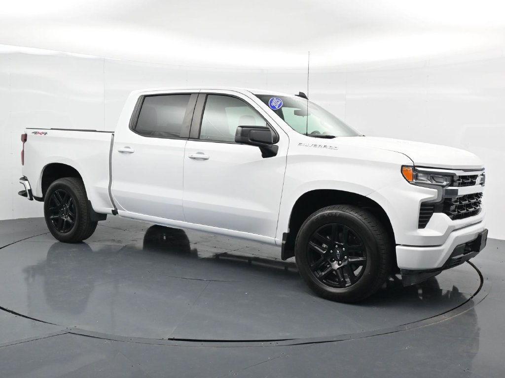 Used 2025 Chevrolet Silverado 1500 RST w/ LPO, Liner Protection Package AWD/4WD image 3