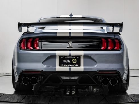 Used 2022 Ford Mustang Shelby GT500 w/ Carbon Fiber Track Pack RWD image 15