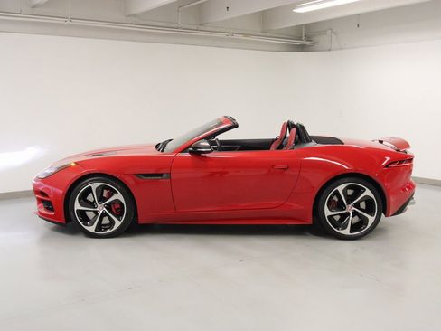 Used 2020 Jaguar F-TYPE R image 8