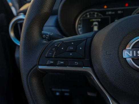 New 2025 Nissan Versa SV image 25