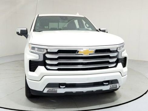 Certified 2023 Chevrolet Silverado 1500 High Country image 8