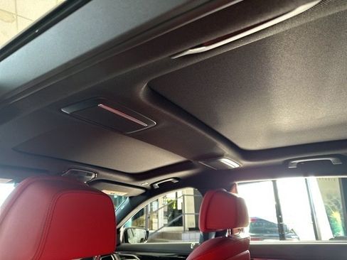 Used 2022 BMW 750i xDrive w/ Executive Package image 12