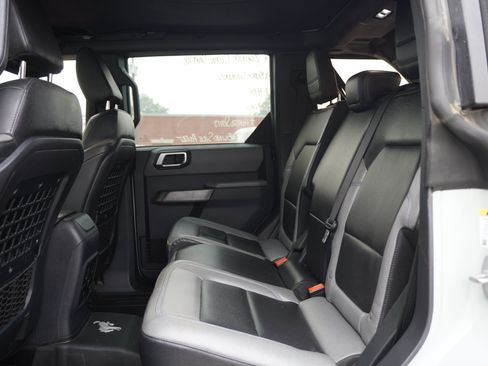 Used 2021 Ford Bronco Black Diamond AWD/4WD image 28