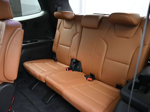 Certified 2025 Kia Telluride SX Prestige X-Line AWD/4WD image 21