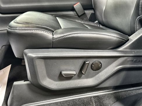 New 2026 Ford Expedition Platinum image 13