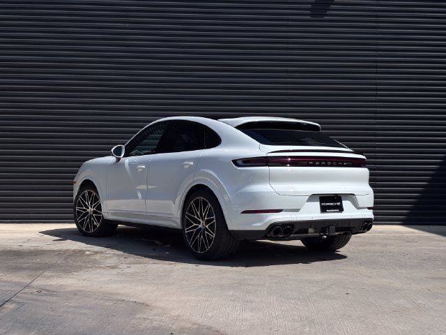 Certified 2026 Porsche Cayenne S AWD/4WD image 3