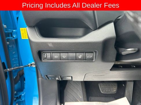 Used 2021 Toyota RAV4 XLE Premium FWD image 7