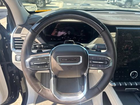 Certified 2024 GMC Acadia Denali w/ Super Cruise Package AWD/4WD image 11