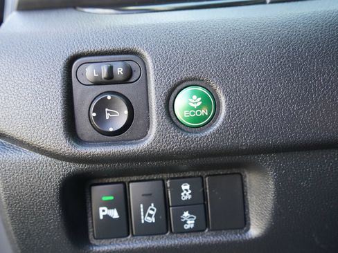 Used 2016 Honda Pilot Touring image 15