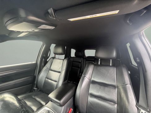 Used 2018 Jeep Grand Cherokee Limited AWD/4WD image 21