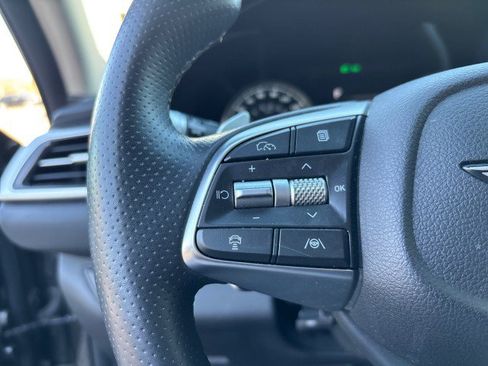 Used 2025 Genesis G70 2.5T image 16