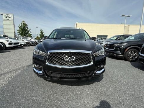Used 2019 INFINITI QX60 Luxe w/ Sensory Package AWD/4WD image 3