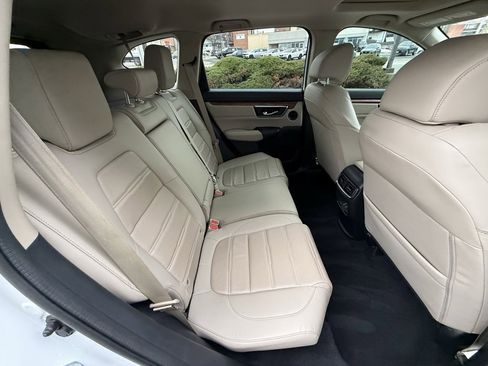 Used 2022 Honda CR-V Touring image 37