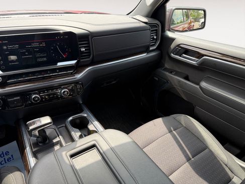 Used 2022 GMC Sierra 1500 Elevation w/ Preferred Package AWD/4WD image 12