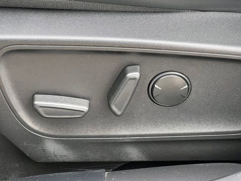 Used 2023 Ford Escape ST-Line Elite image 11