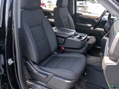 Used 2022 Chevrolet Silverado 1500 LT w/ Protection Package AWD/4WD image 12