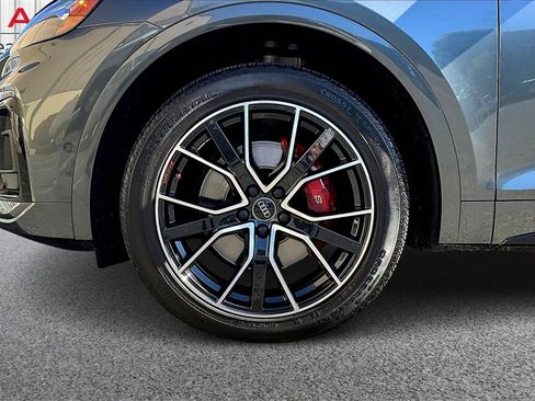 Used 2024 Audi SQ5 Prestige image 34