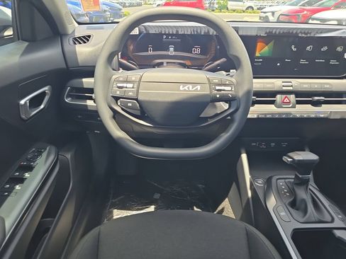 New 2026 Kia K4 FWD image 13