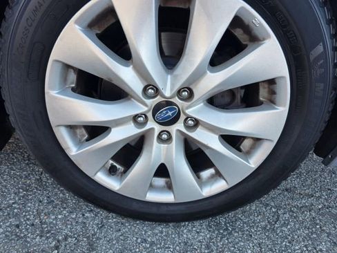 Used 2015 Subaru Legacy 2.5i Premium image 9