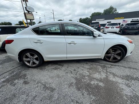 Used 2013 Acura ILX w/ Technology Package FWD image 11