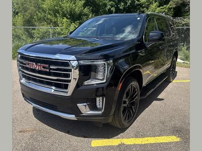 Used 2023 GMC Yukon SLT w/ SLT Premium Package
