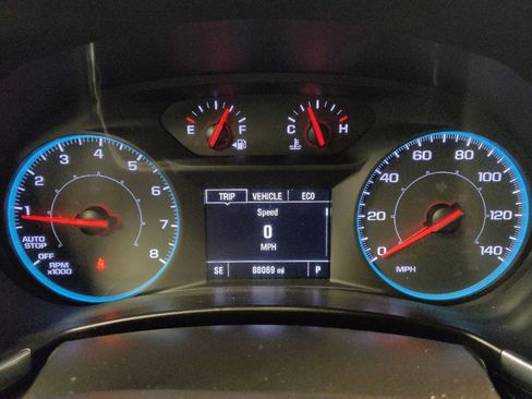 Used 2021 Chevrolet Equinox LS FWD image 23
